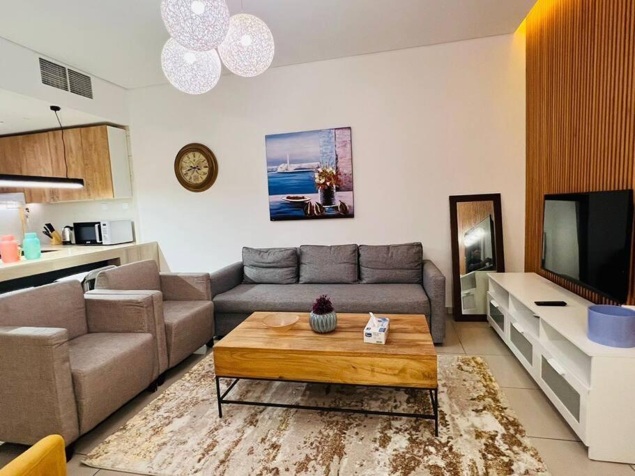 High Floor With Skyline & Burj Khalifa View 3 Bedroom Unit Marina