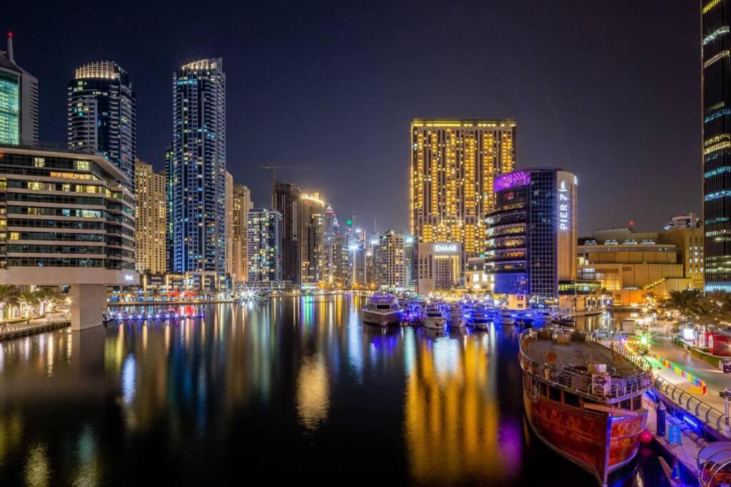 Frank Porter - Marina Quays Daire Dubai