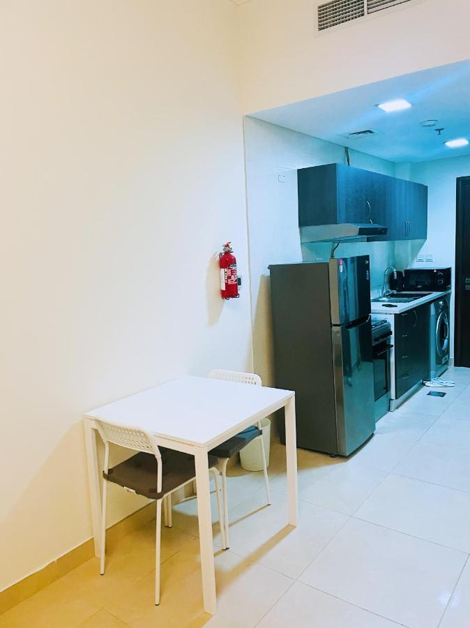 Apartment London1 Dubai