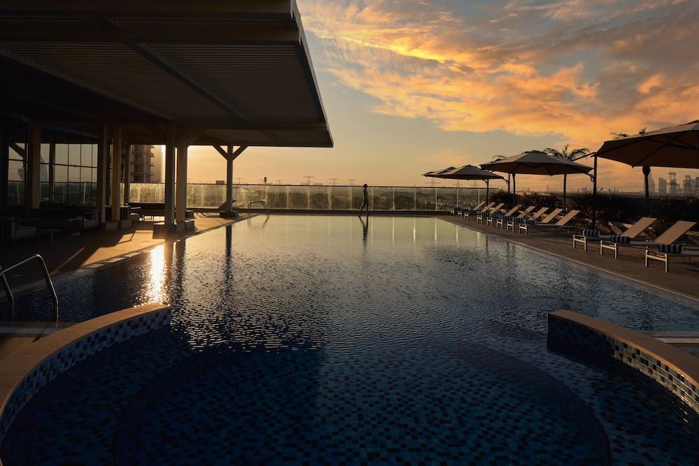 Hotel Novotel Jumeirah Village Triangle