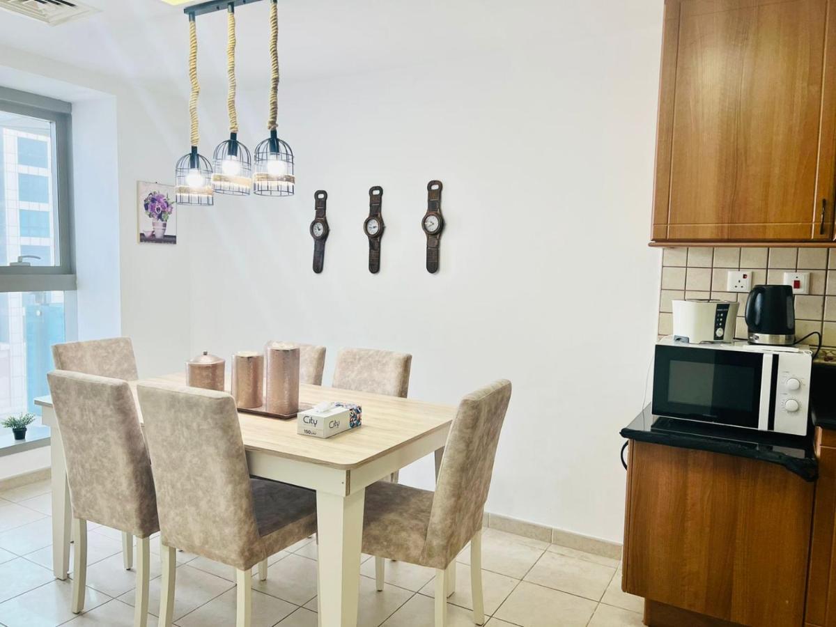 3 Bedroom Sea View Princess Marina ! Walk To Beach * Dubai