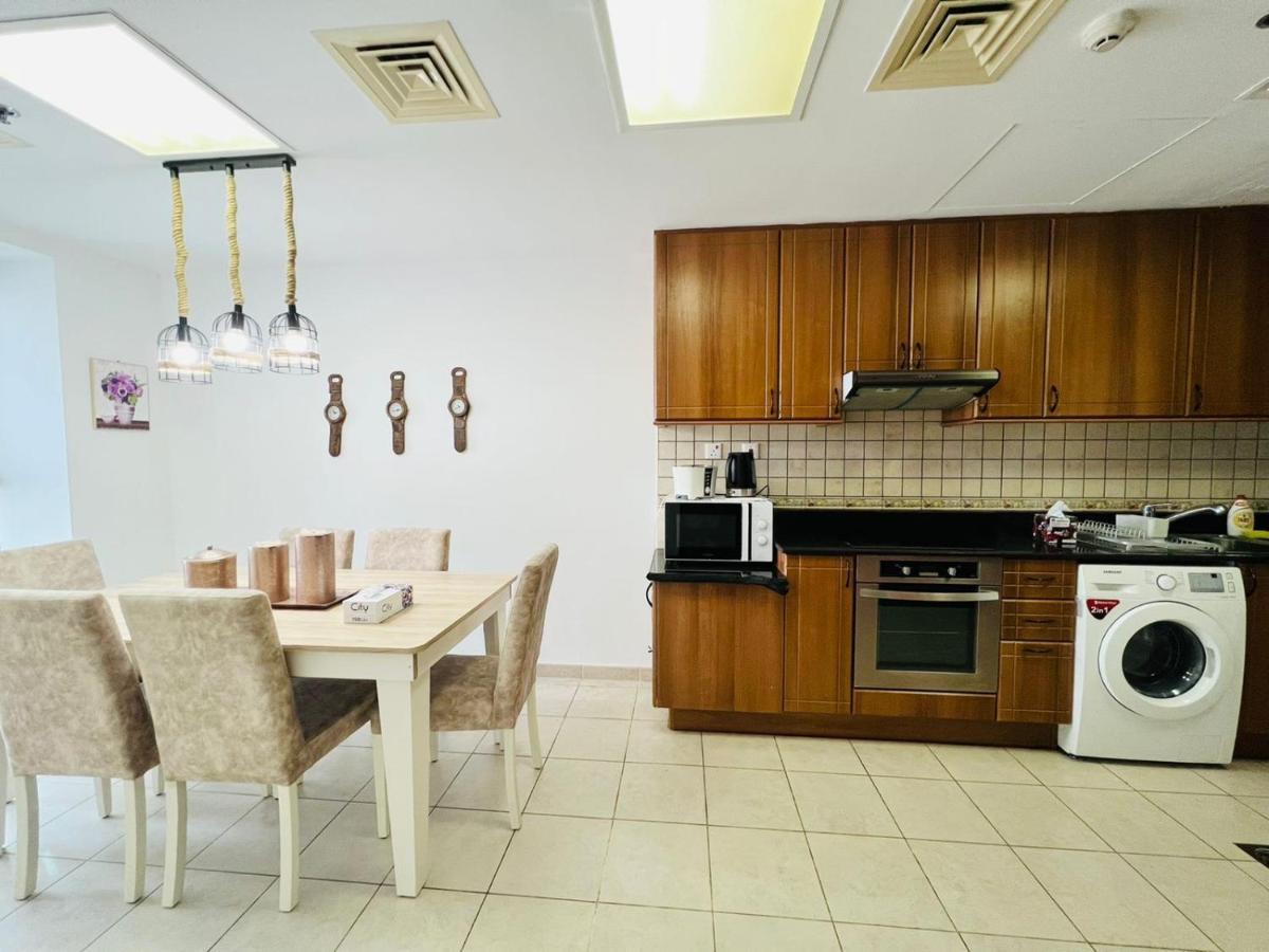 3 Bedroom Sea View Princess Marina ! Walk To Beach Apartment Dubai