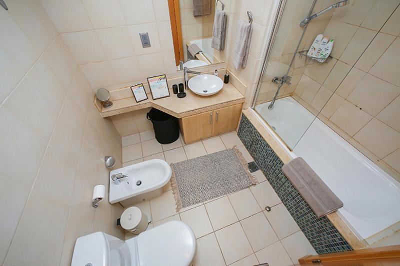 Bright Cosy One Bed - Palm Jumeirah Shoreline Apartamento Dubai
