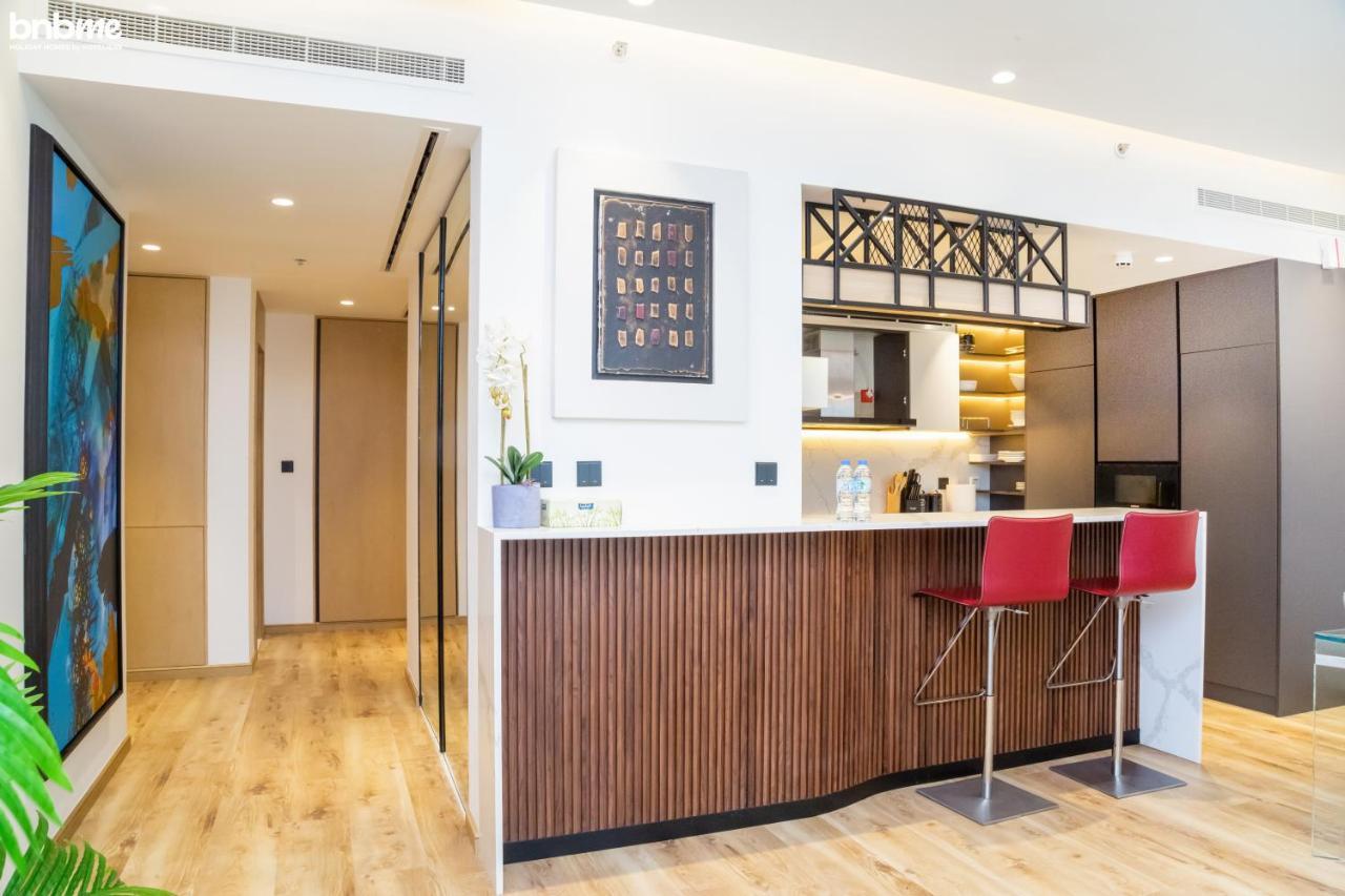 Daire Dubai Marina 2Br Apt - Pool, Gym & Balcony *