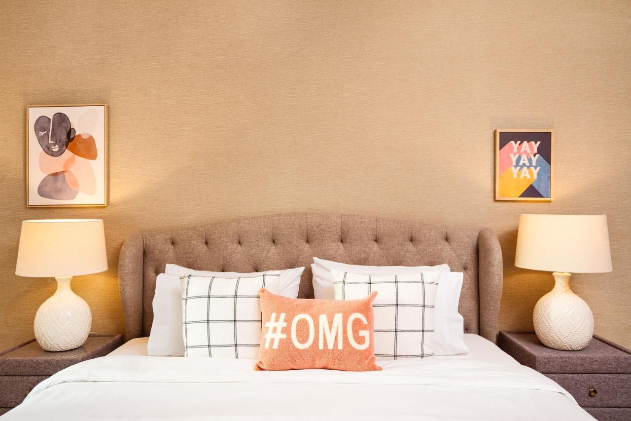 Prime Retreats - 29 Emaar Boulevard Downtown Dubai