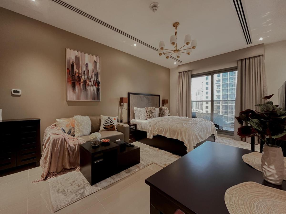 Trophy - Sky High Haven Daire *