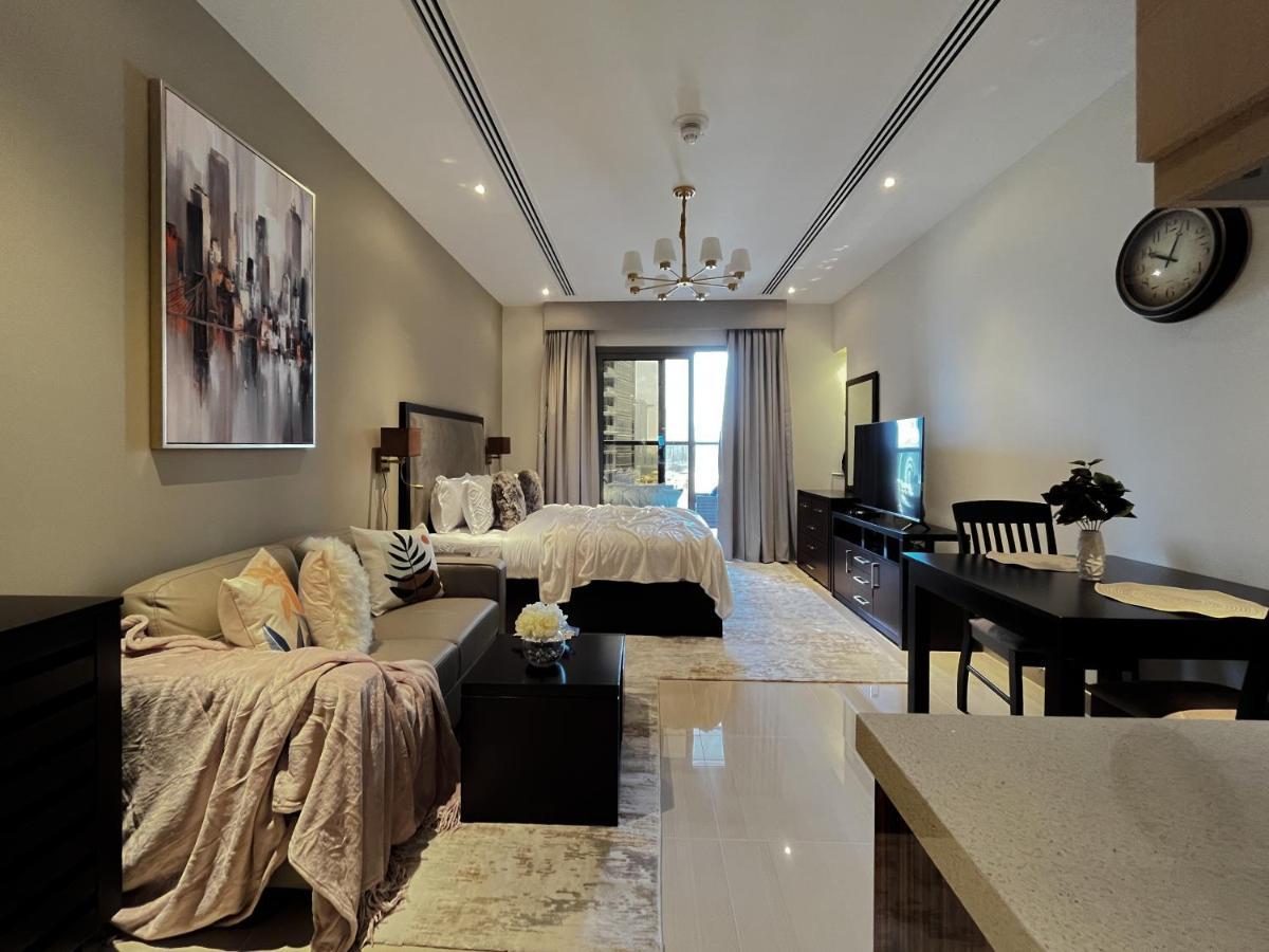 Trophy - Sky High Haven Daire Dubai