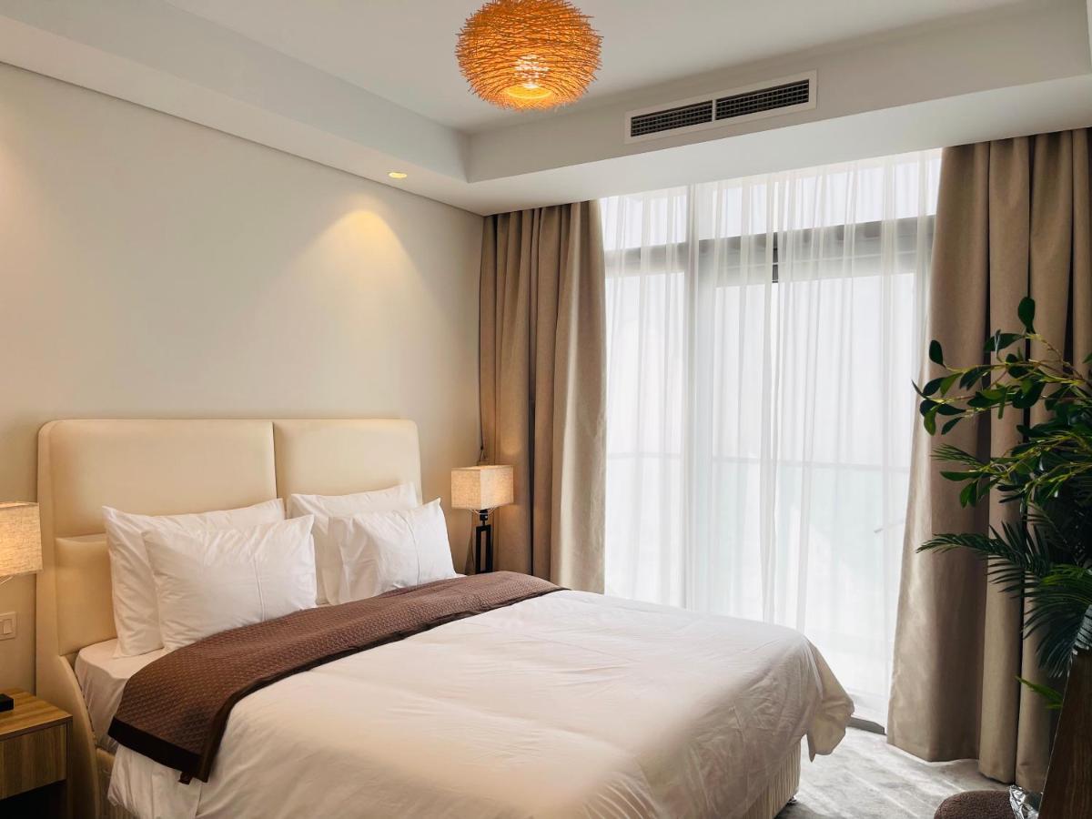 Paramount Midtown Luxury 3 Bedroom With Amazing Sea View And Close To Burj Khalifa And Mall *