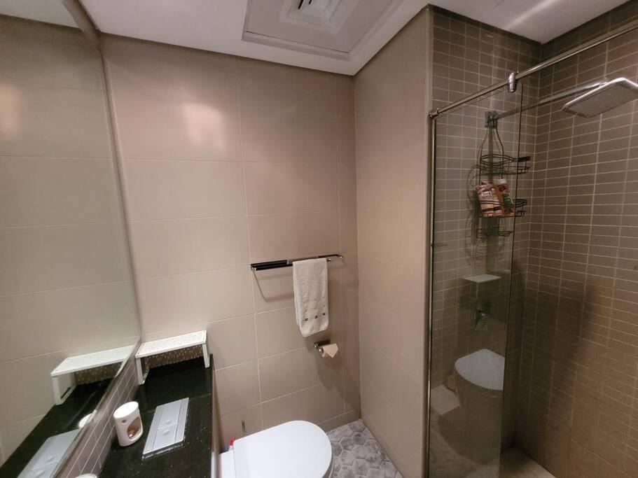 Stylish 1-br Marina View Apt In Silverene Tower Apartment *