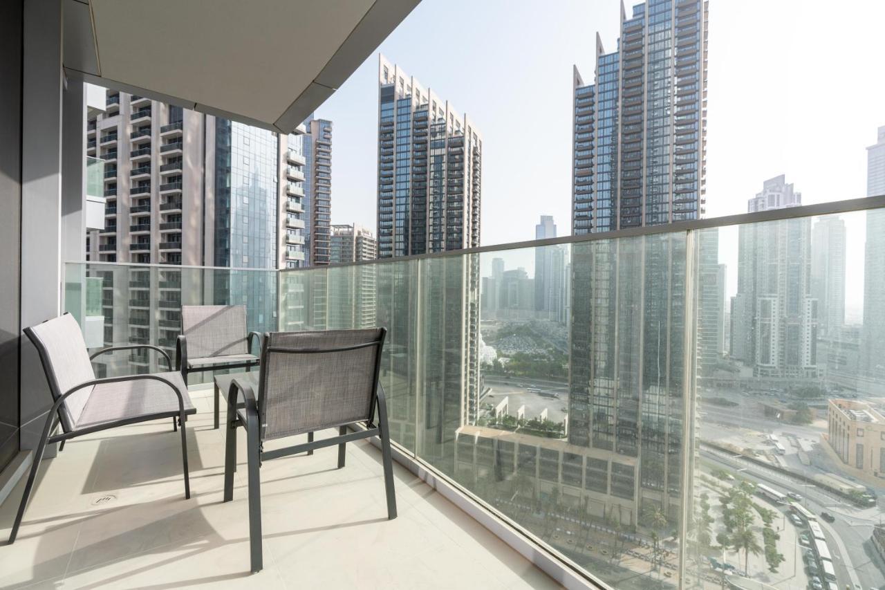 White Sage - Modern And Unique With Fountain Views * Dubai