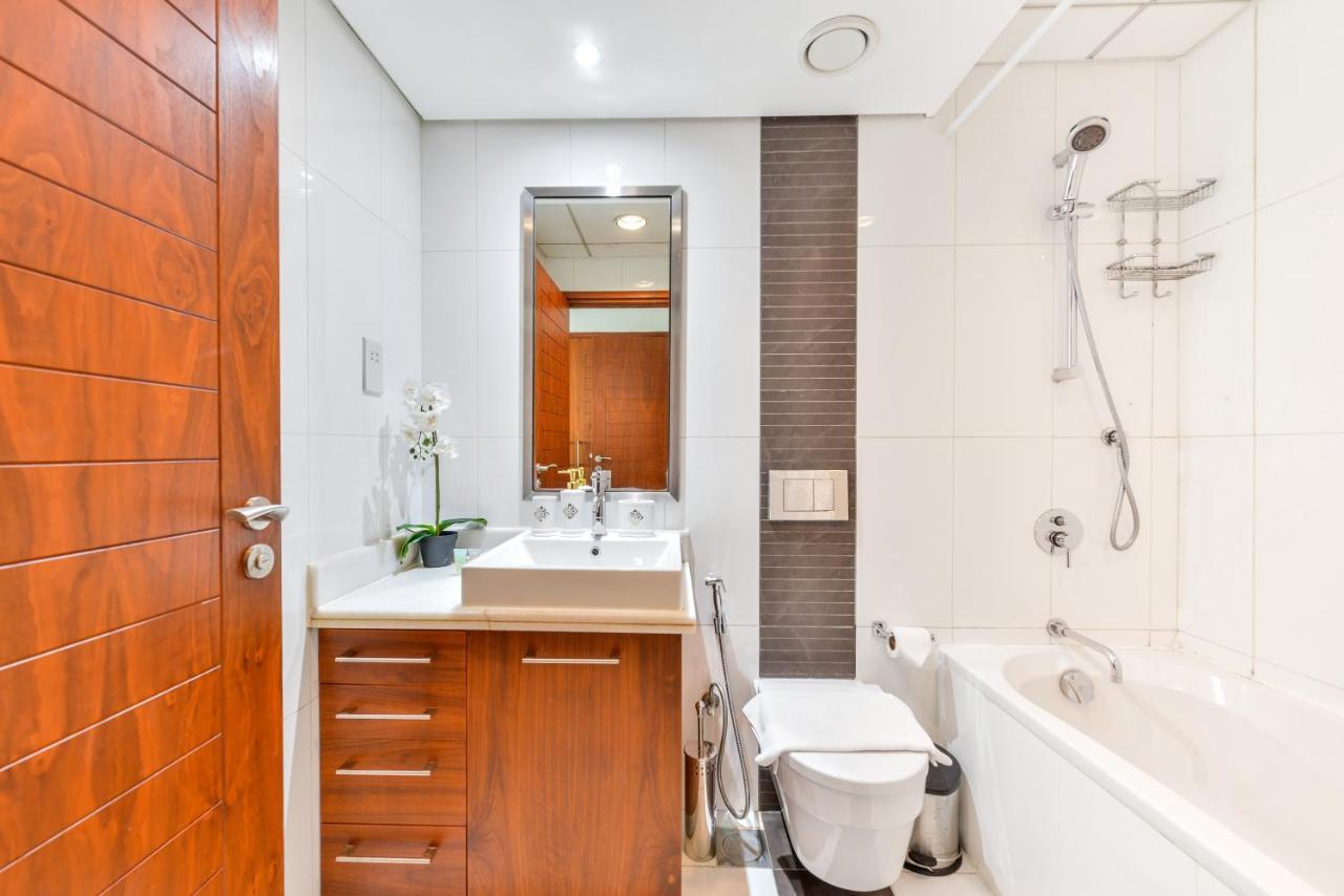 Super Deal! - 1br Downtown Blvd Near Burj Khalifa & Mall * Dubai