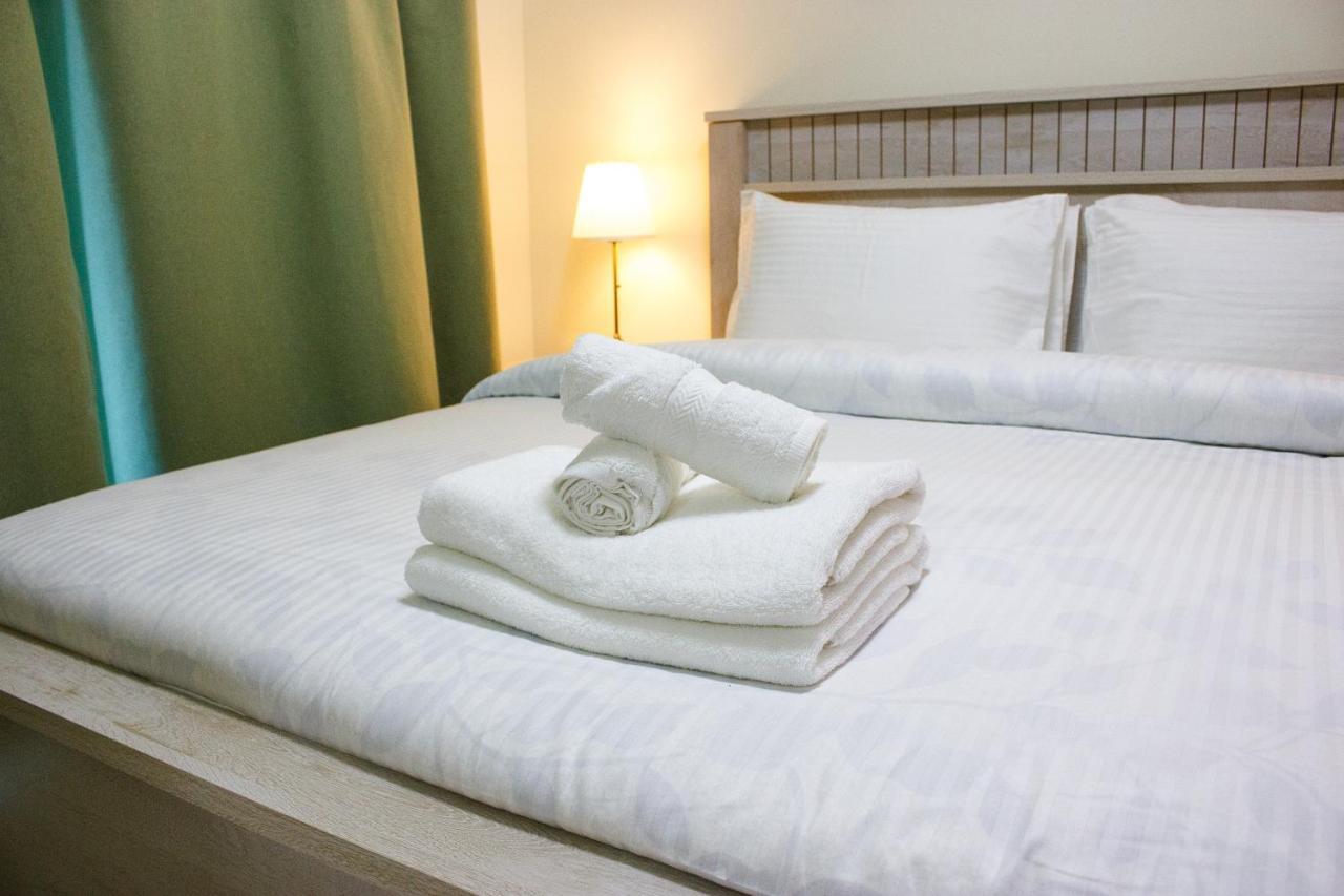 Apartment 1 Bedroom Facing Pool, Close To Metro Station Dubai
