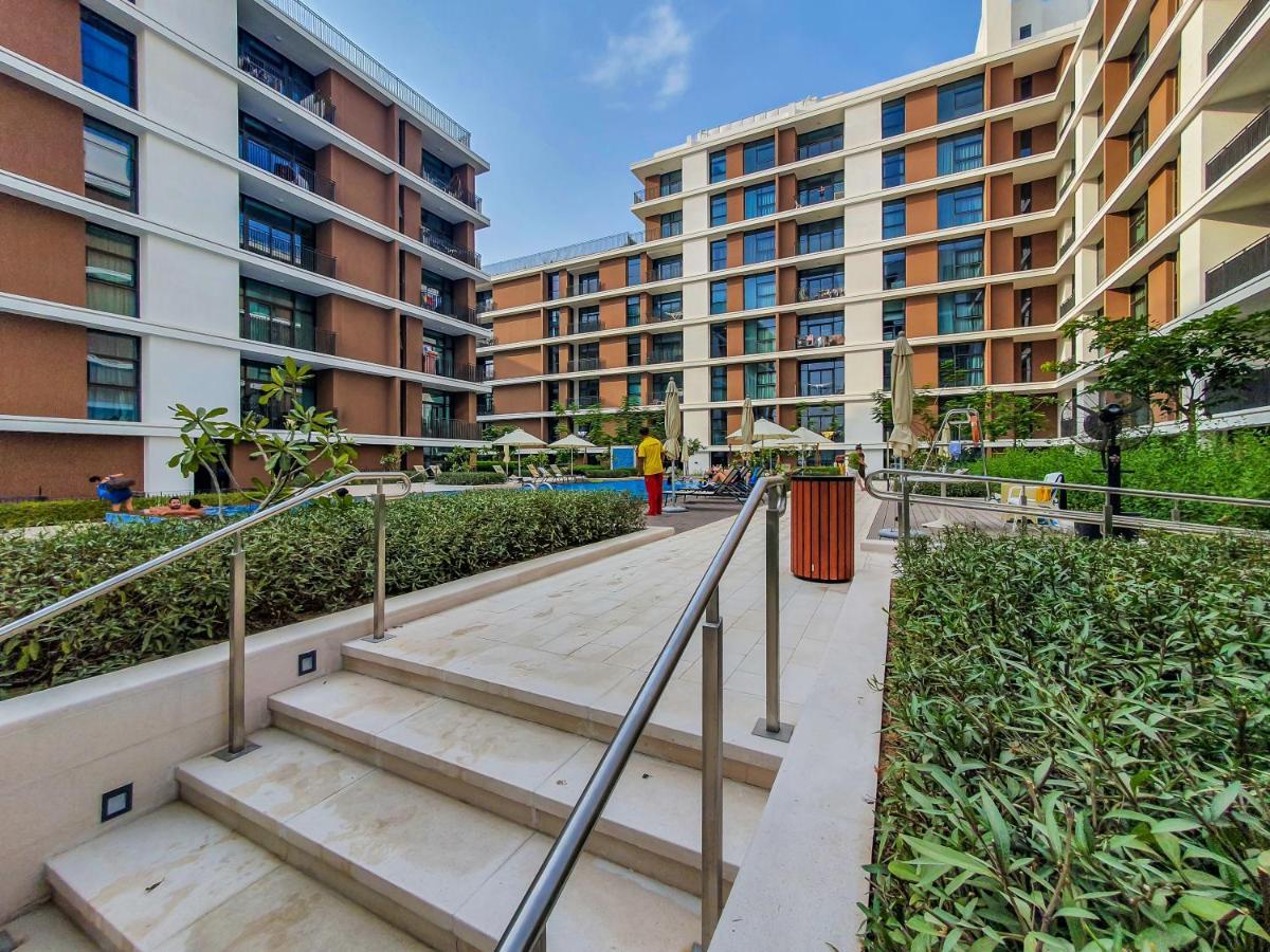 Brand New 1 Bedroom Hills 601 * Dubai