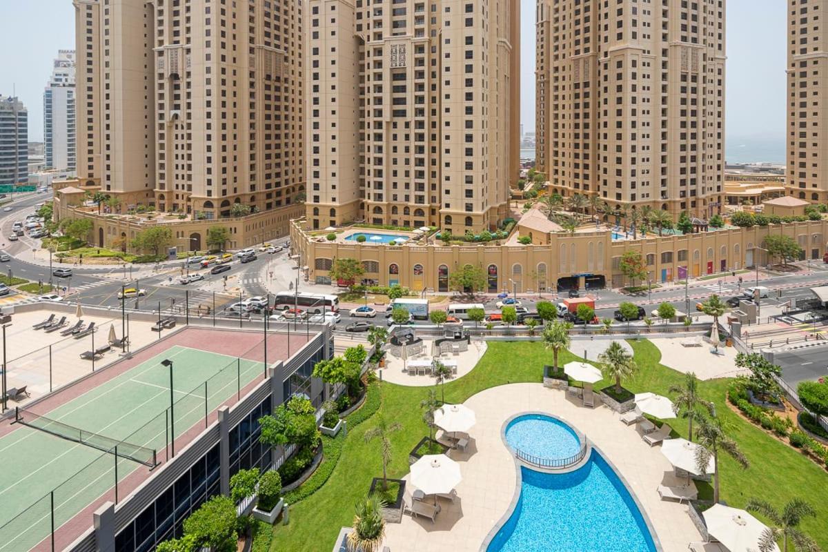 Frank Porter - Marina Wharf 1 Apartment *