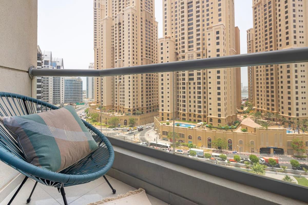 Frank Porter - Marina Wharf 1 * Dubai