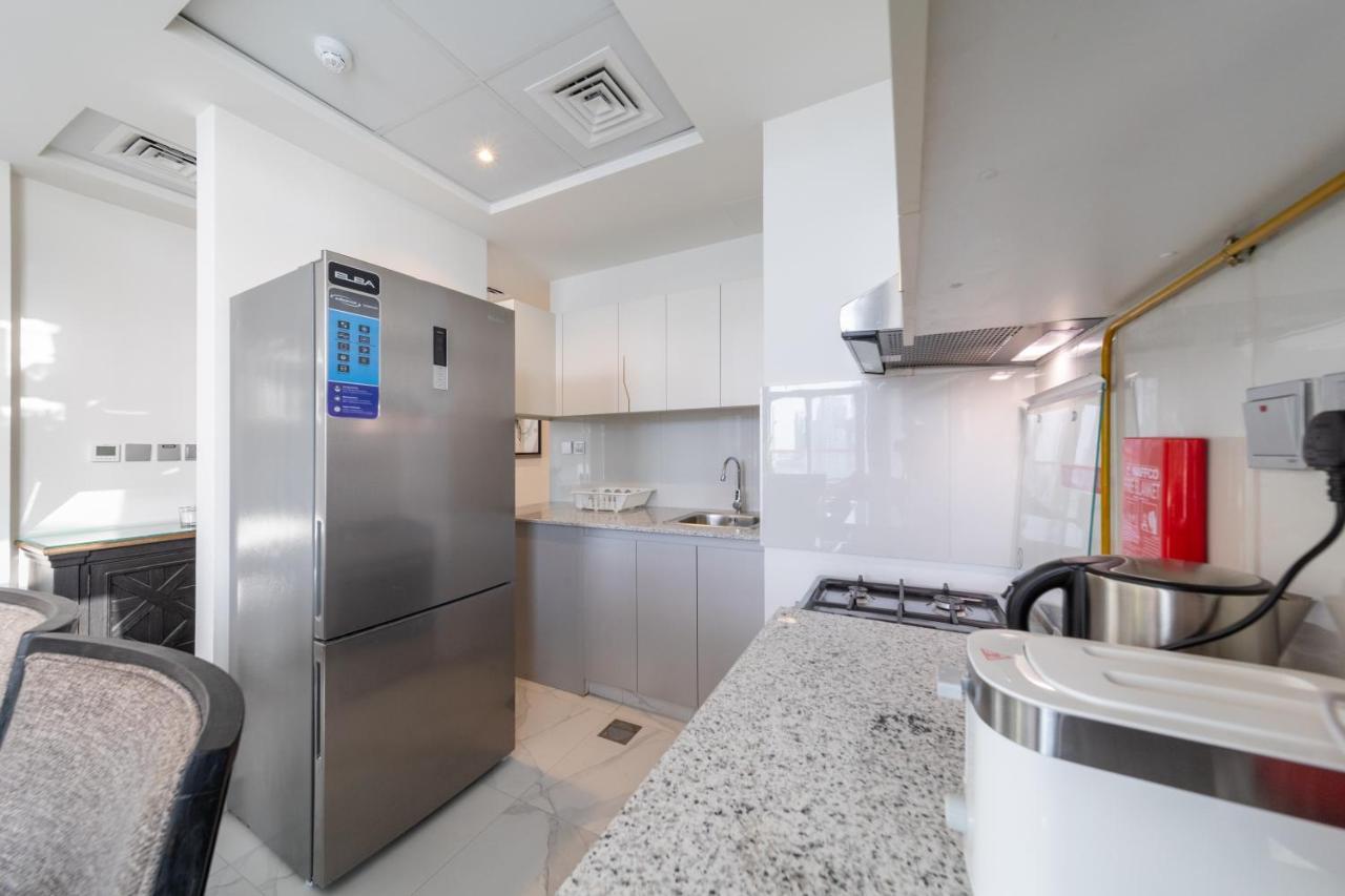 Millennium Binghatti, Business Bay - Mint Apartment