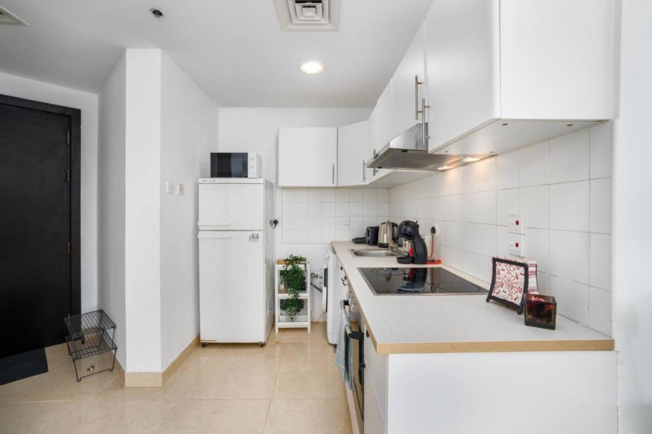 Apartment Chic In Yacht Bay Marina