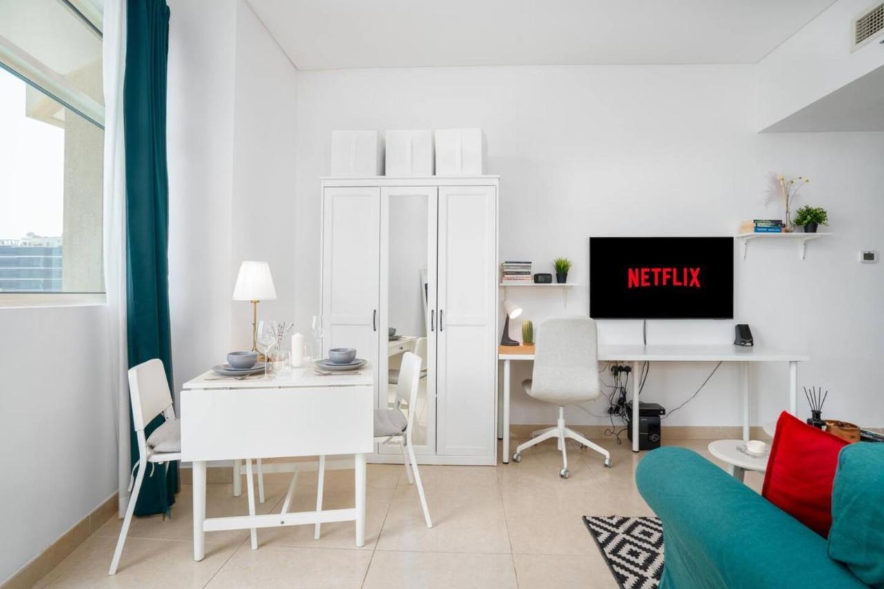 Apartment Chic In Yacht Bay Marina Dubai