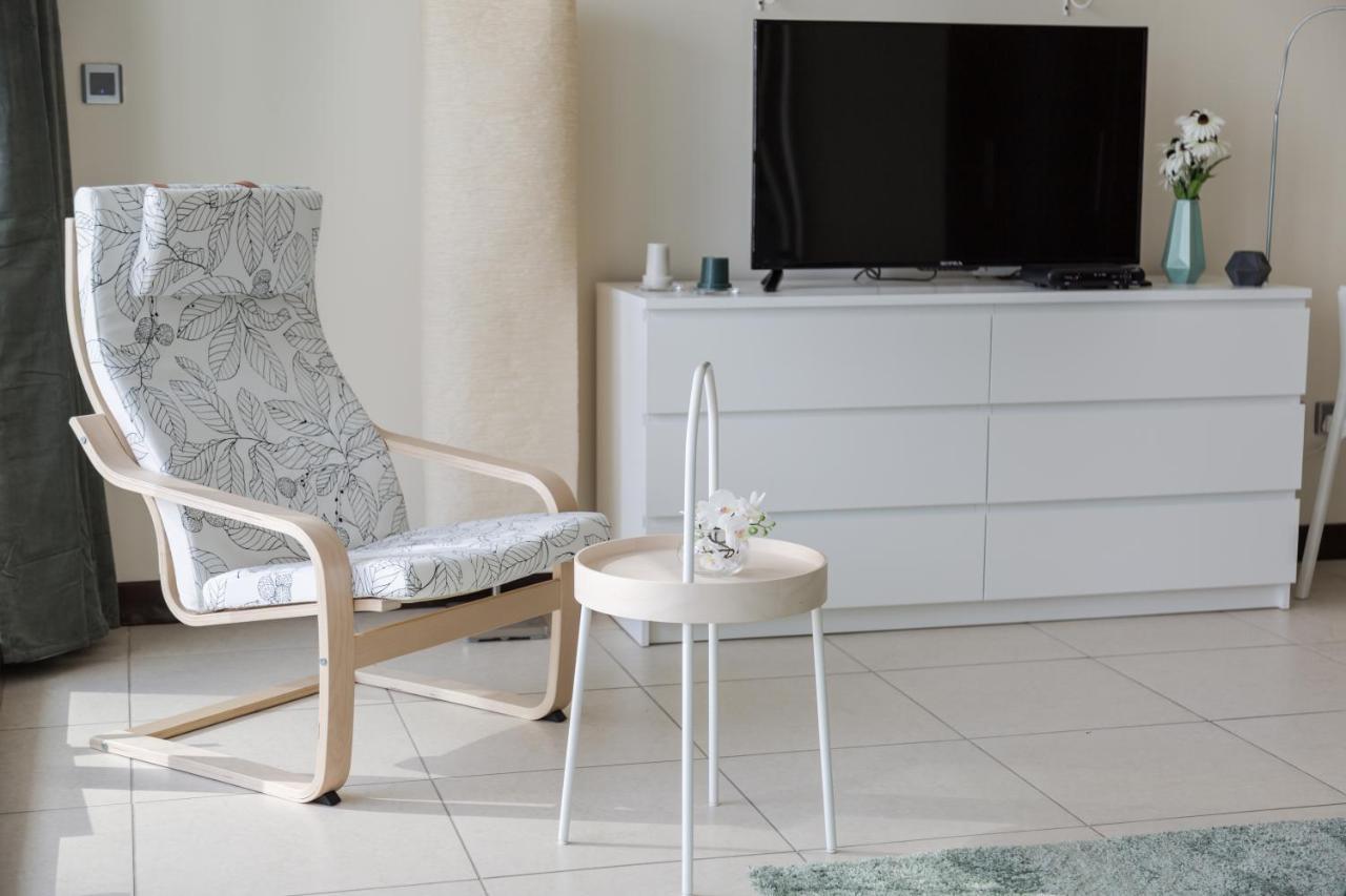 Higuests - Cozy Studio With Panoramic Views On The Lake Dubai