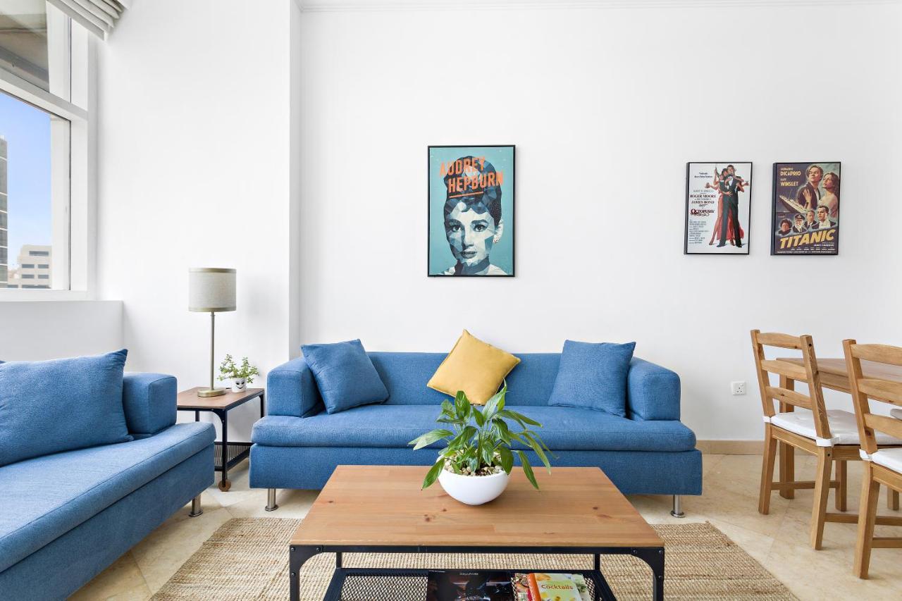 Beautiful Two Bedroom Apartment By Marina Promenade