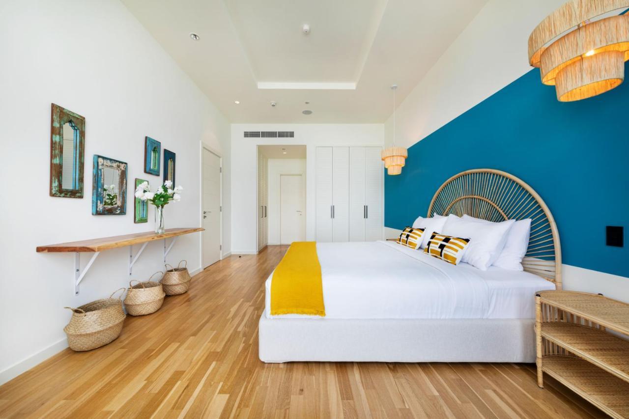 Maison Privee - Palm Jumeirah Luxury Apt W Access To Exclusive Beach, Pool, And Gym Apartment *