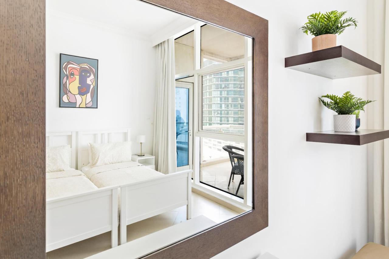Beautiful Two Bedroom Apartment By Marina Promenade Apartment *