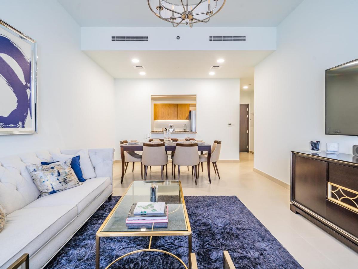 Apartment Monty Holiday - Incredible Burj Khalifa View From This Vibrant Apt *