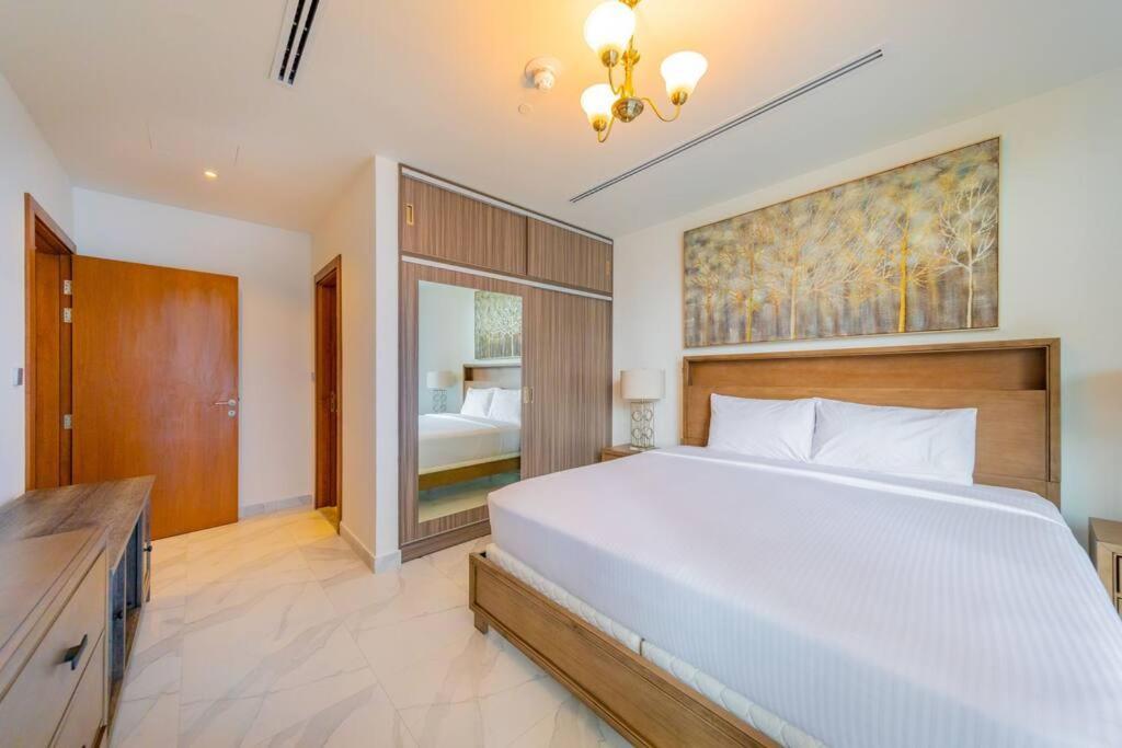 Millennium Binghatti, Business Bay - Mint Dubai