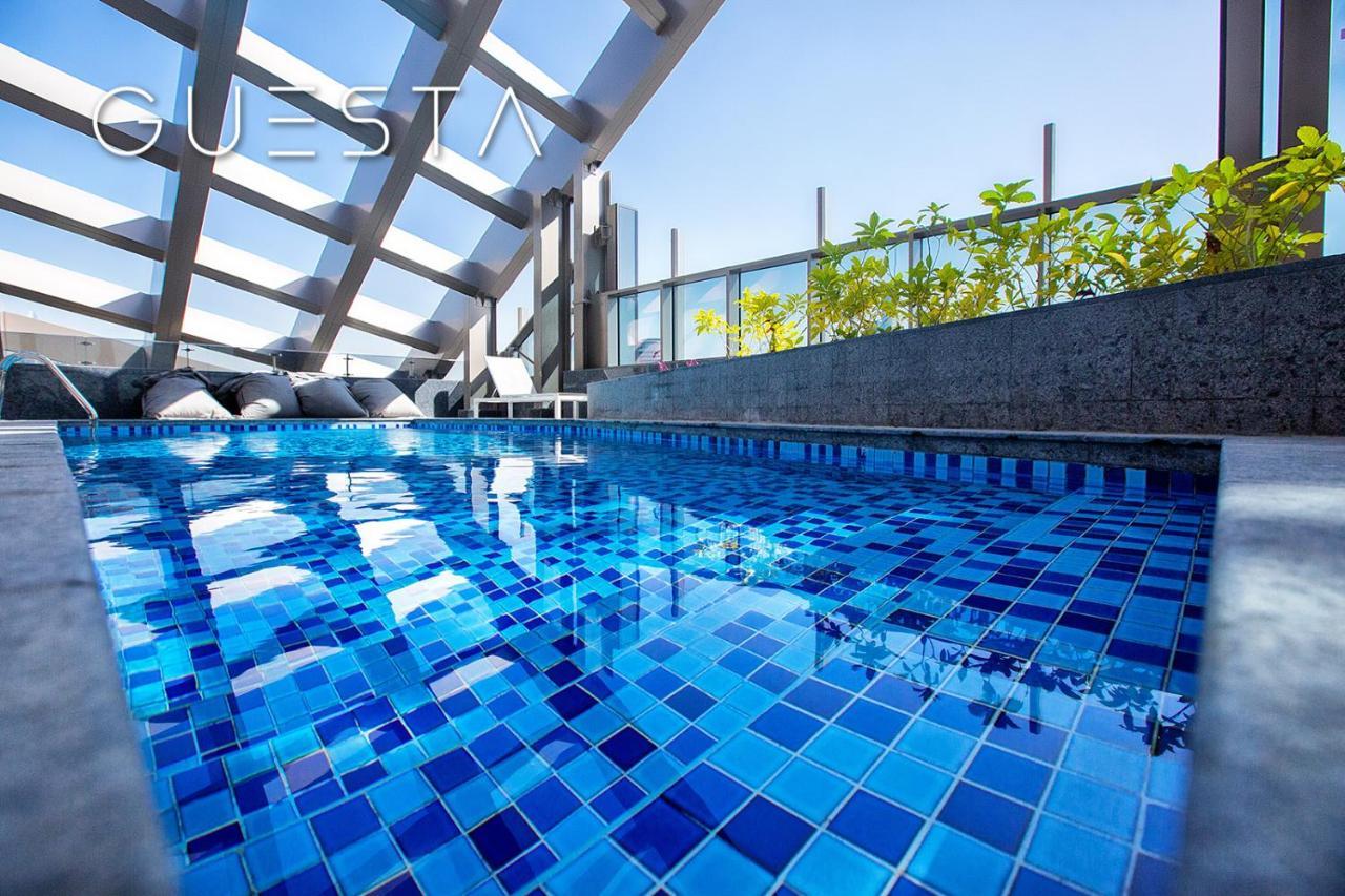 Sparkle Towers, Marina