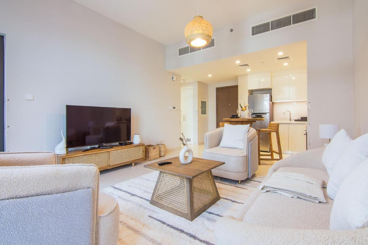 Apartment Brand New 1 Bedroom Hills 601 Dubai