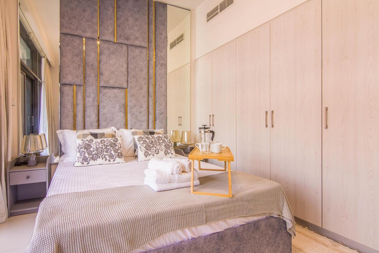 Brand New 1 Bedroom Hills 601 Apartment Dubai