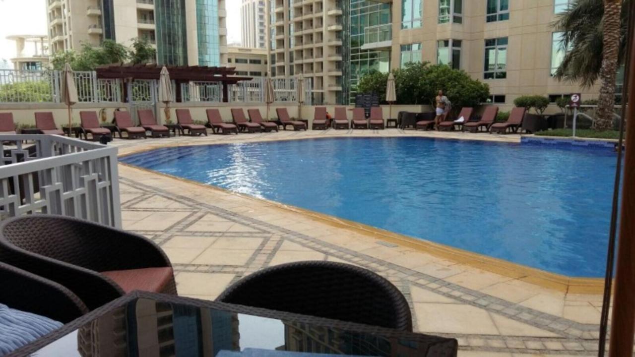Icon Casa Living - The Tower 5 Apartment *