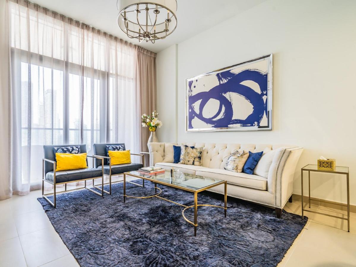 Apartment Monty Holiday - Incredible Burj Khalifa View From This Vibrant Apt Dubai
