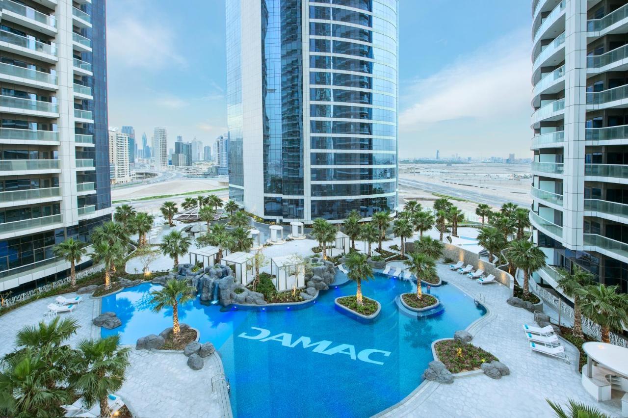 Staycae Paramount Towers *