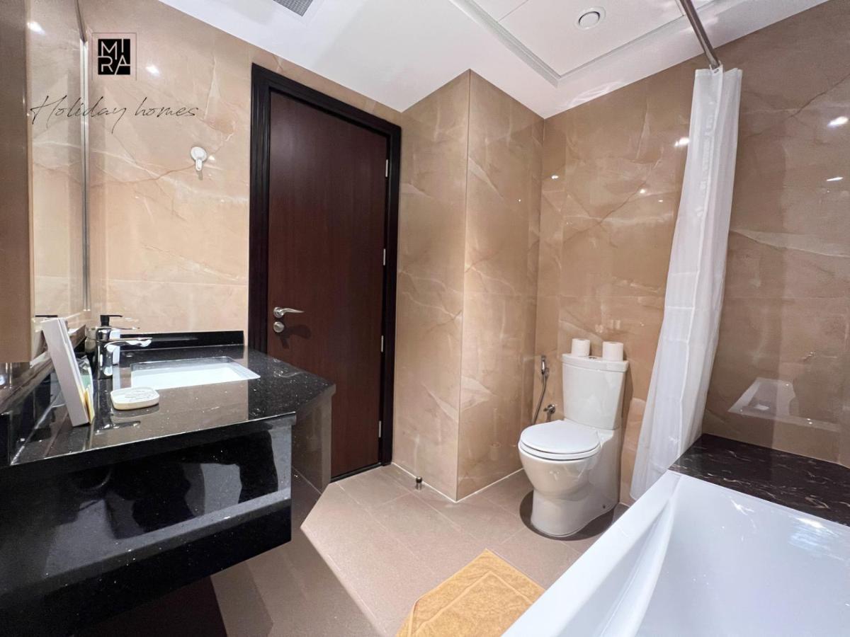 Mira Homes - Newly Furnished In Downtown *