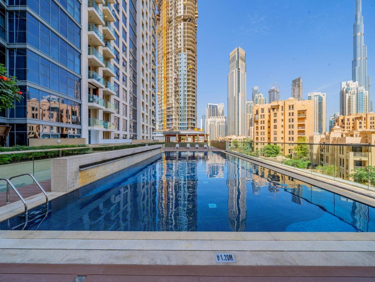Apartment Spacious Art Deco With Burj & Canal Views Dubai