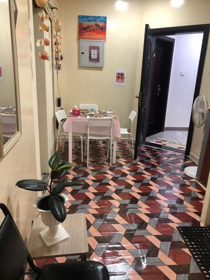 Apartment Moon Backpackers , Al Rigga , Partition For Couples And For Singles Dubai