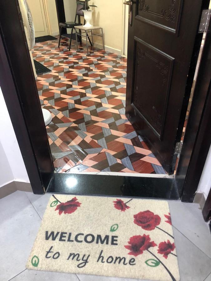Apartment Moon Backpackers , Al Rigga , Partition For Couples And For Singles