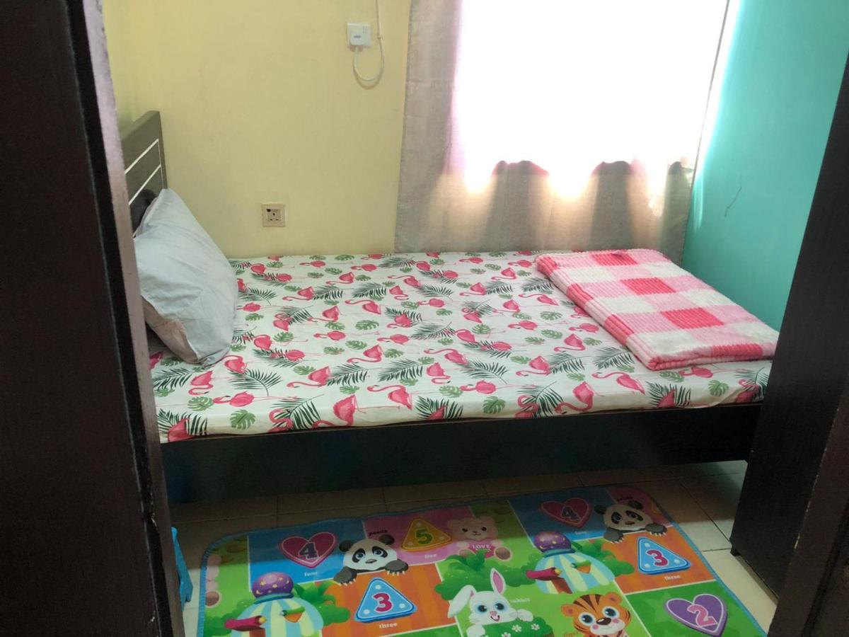 Moon Backpackers , Al Rigga , Partition For Couples And For Singles Apartment