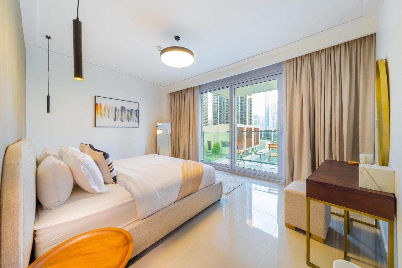 Eden's Homes & - Opera Grand Apartment