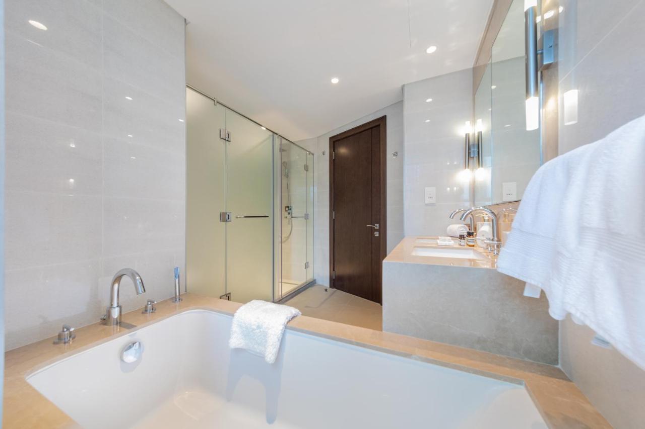 Eden's Homes & - Opera Grand *
