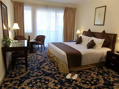 Aparthotel Al Muraqabat Plaza