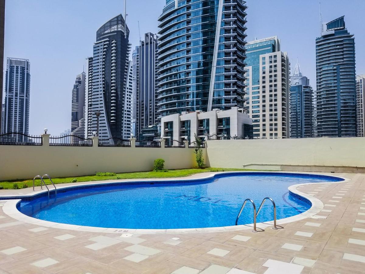 Apartment 1 Bedroom Facing Pool, Close To Metro Station