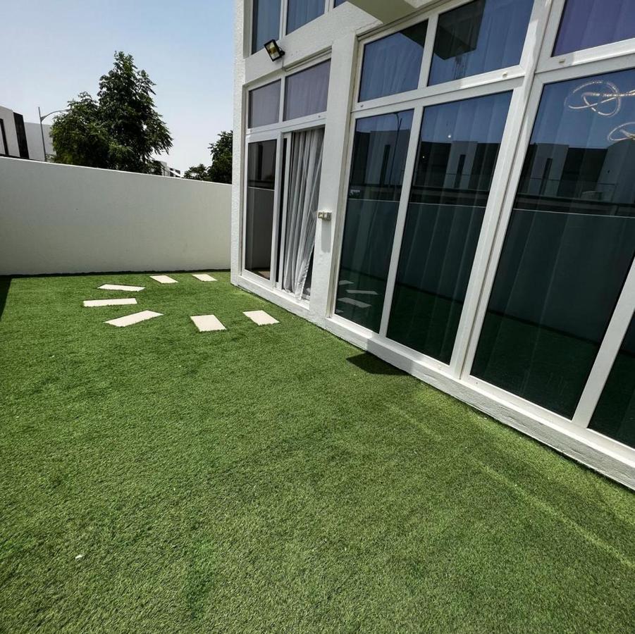 Tatil Evi Amazonia Townhouse Damac Hills 2 By Letstay