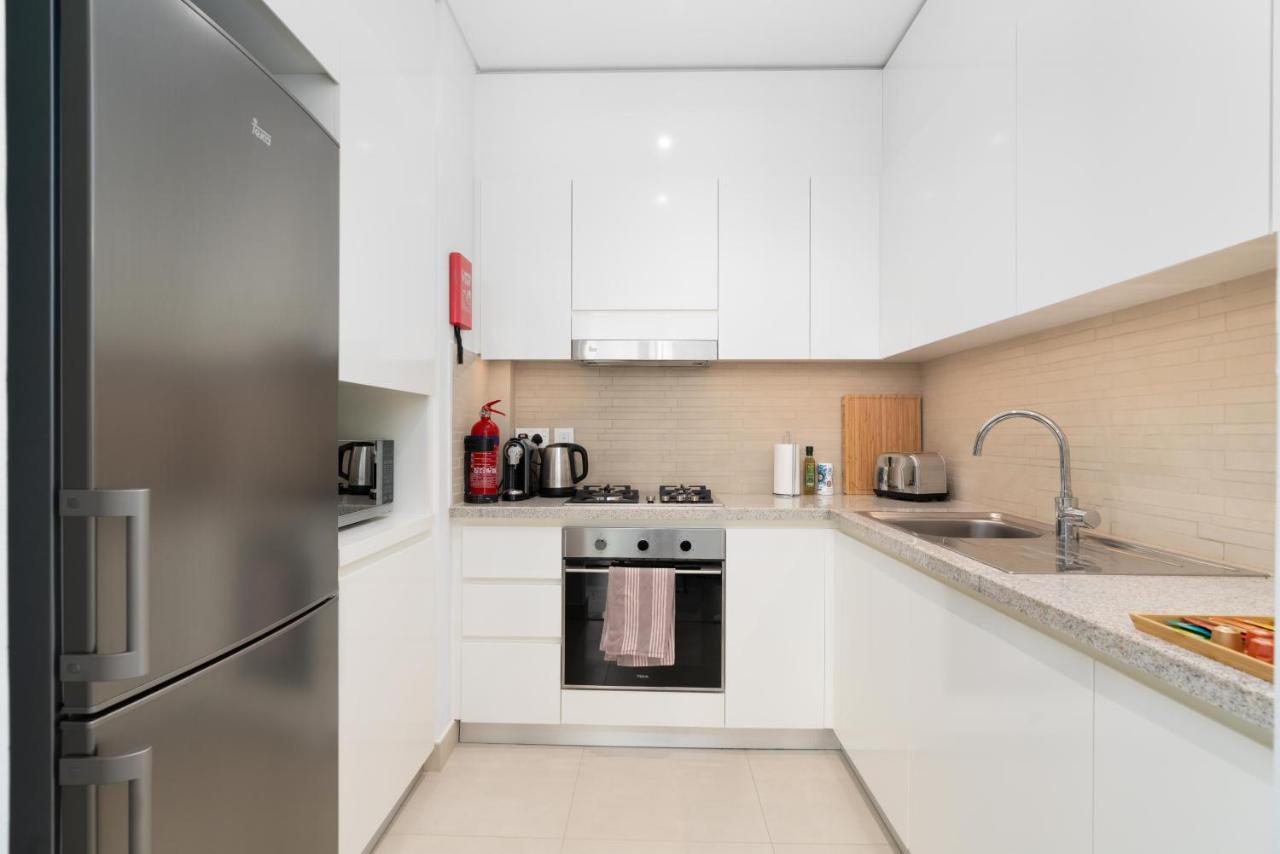 Ultimate / 2 Beds / Linked To Mall Daire *
