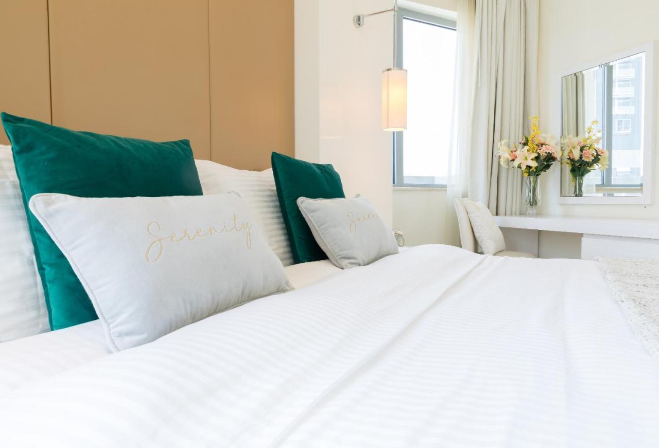 Maison Privee - Luxury Urban Retreat With Burj Khalifa Views Daire