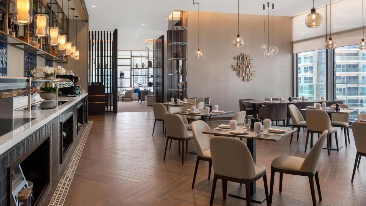 Desert Living Luxury - Jumeirah Living Marina Gate