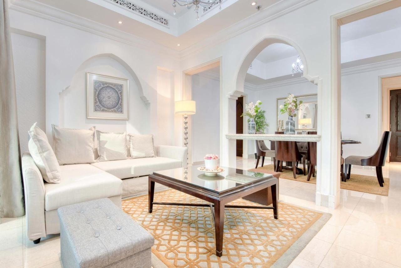 Maison Privee - Opulent Apt Beside Mall W Burj Khalifa Views Dubai