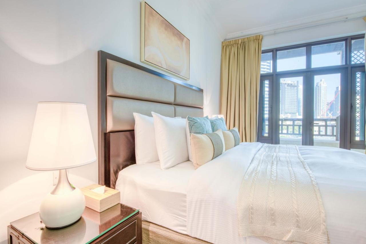 Maison Privee - Opulent Apt Beside Mall W Burj Khalifa Views Dubai