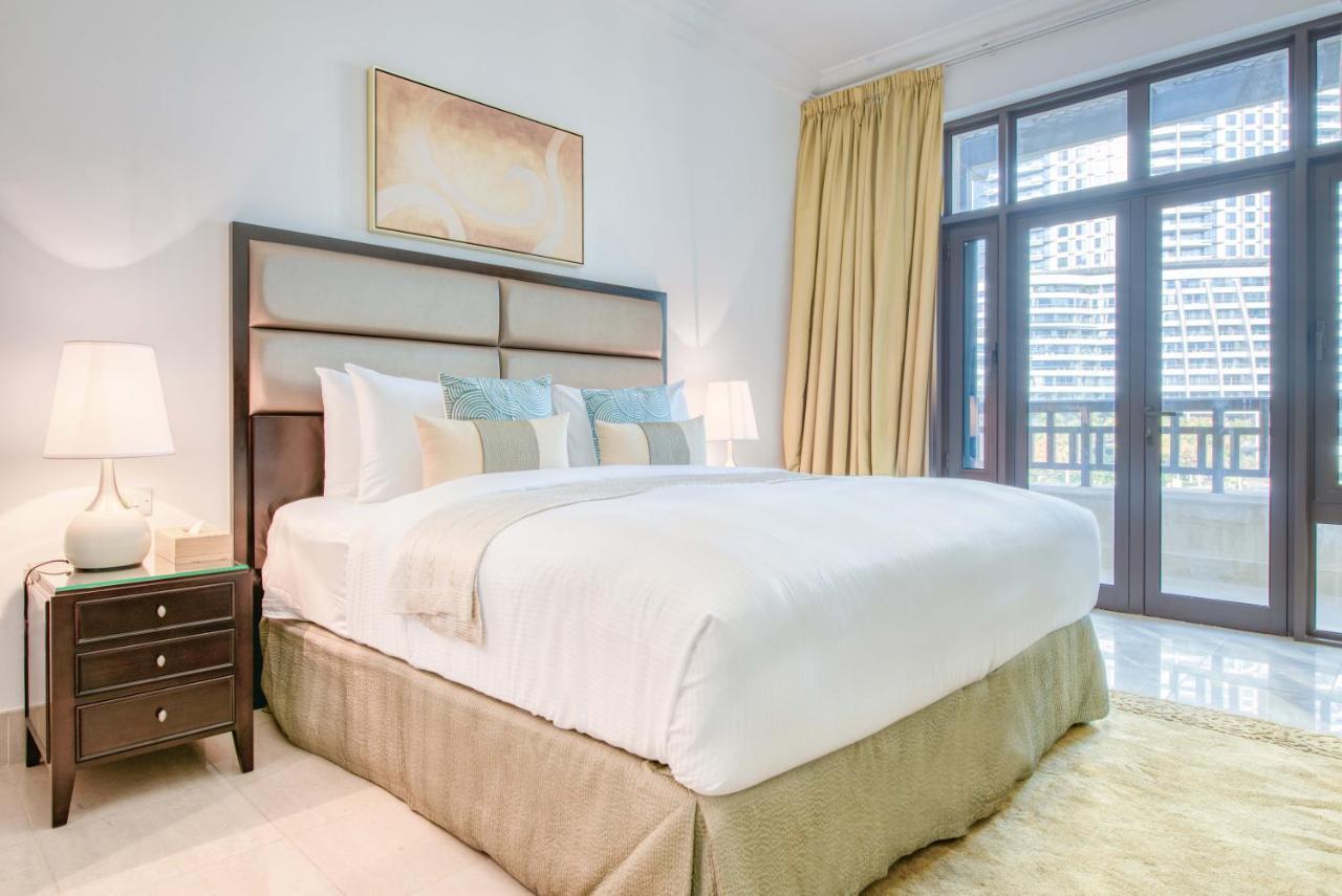 Maison Privee - Opulent Apt Beside Mall W Burj Khalifa Views Dubai
